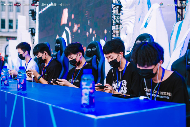 得不频繁进 得不频繁进