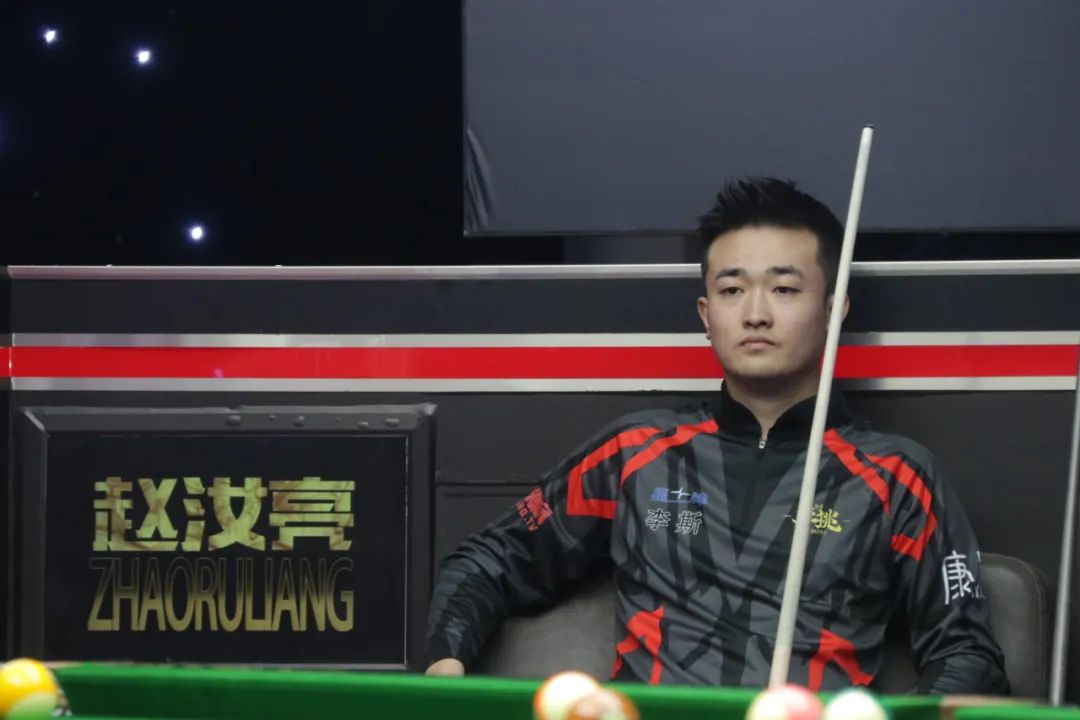 2阿斯顿维 2阿斯顿维