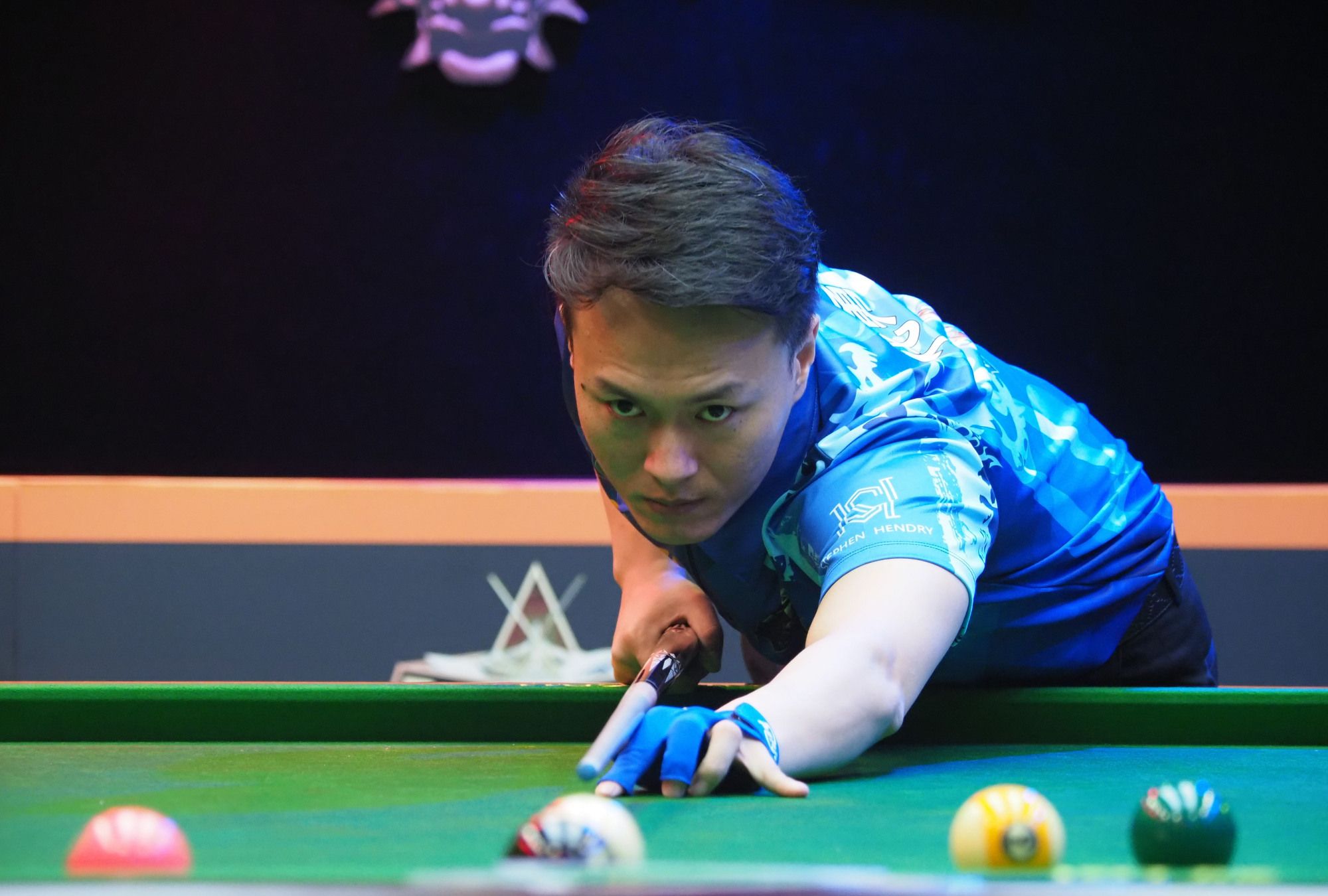 好奇和担忧 好奇和担忧