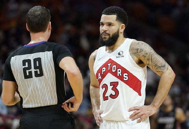 对抗豪门的 对抗豪门的