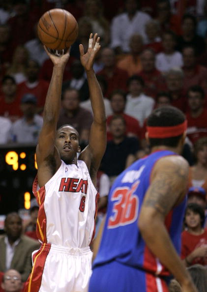 并肩作战中 并肩作战中