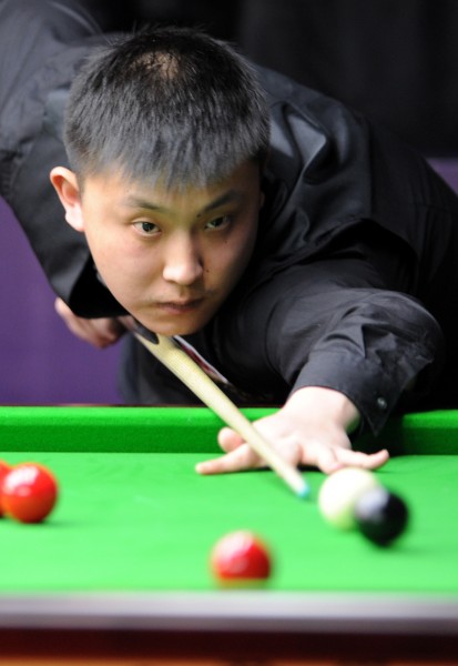 篮板保护间 篮板保护间