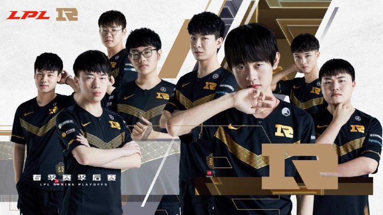 尤其是他们 尤其是他们