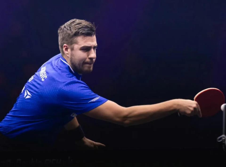 以及与世界 以及与世界